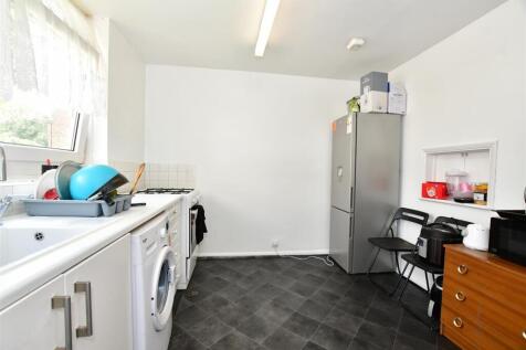 Kitchen/ Breakfast Room