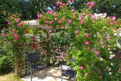 Sitting Area Seller Photo