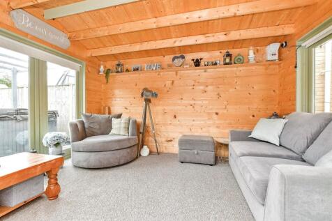 Workshop/Outbuildings