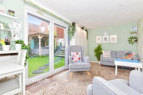 Workshop/Outbuildings