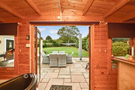 Workshop/Outbuildings