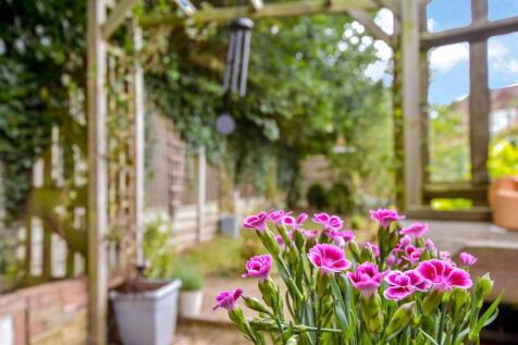 External Lifestyle Photograph