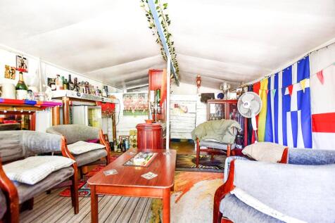 Workshop/Outbuildings