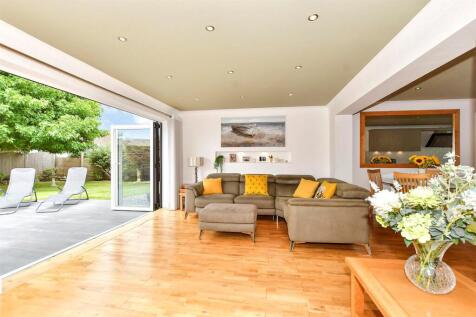 External Lifestyle Photograph