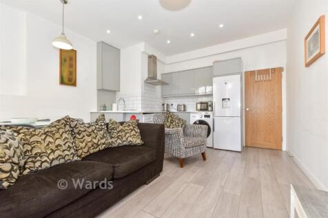 Kitchen/ Living Room