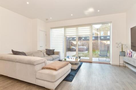 Kitchen/Lounge/Dining Area