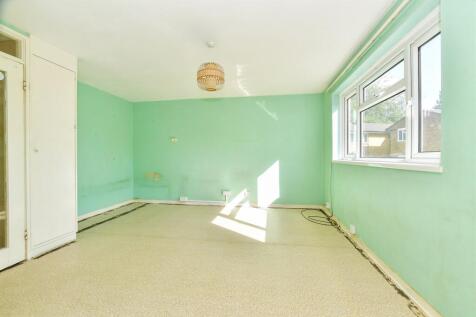 Lounge/ Bedroom Area