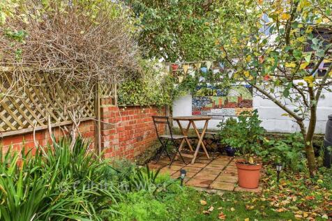 External Lifestyle Photograph