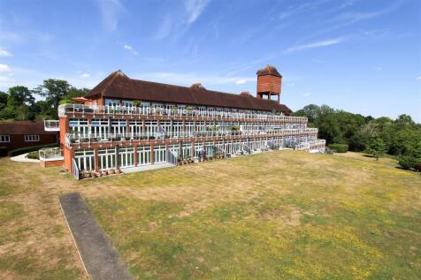 Elizabeth Drive, Banstead