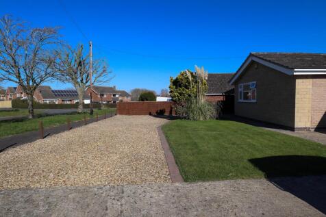Front garden.jpg