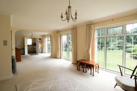 Living-dining (1).jpg