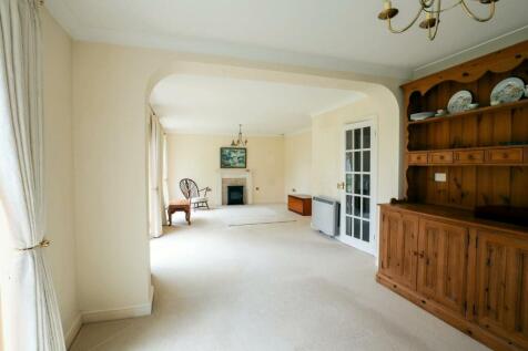 Living-dining (2).jpg