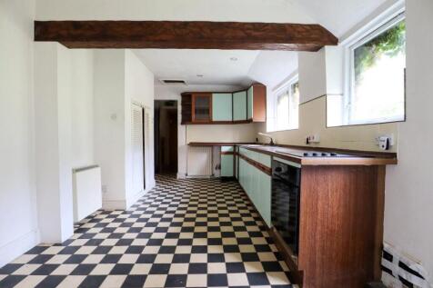 Dining-Kitchen (2).jpg