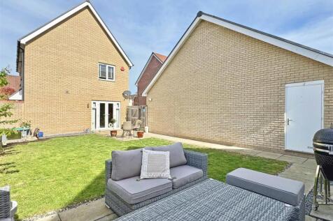 Rear Garden.jpg