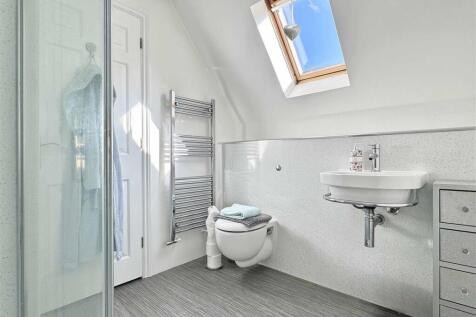 Jack &amp; Jill En-Suite (b).jpg