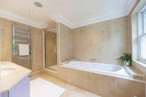 Principal Bathroom