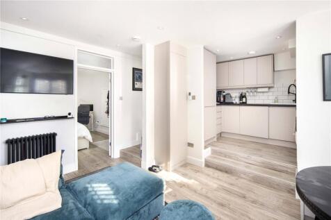 Living Area/Kitchen