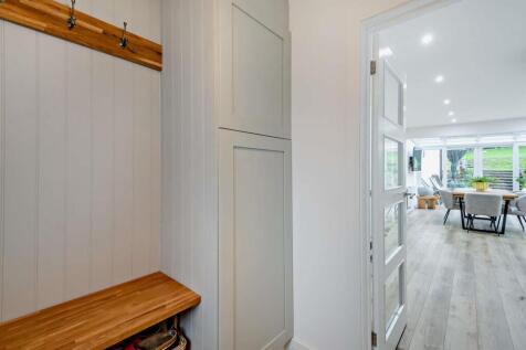 8635916-interior04-800.jpg