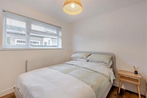 8635916-interior16-800.jpg