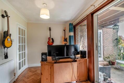 8643651-interior17.jpg