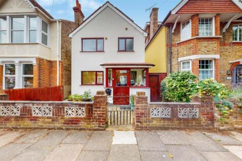 Exterior of building &amp; street