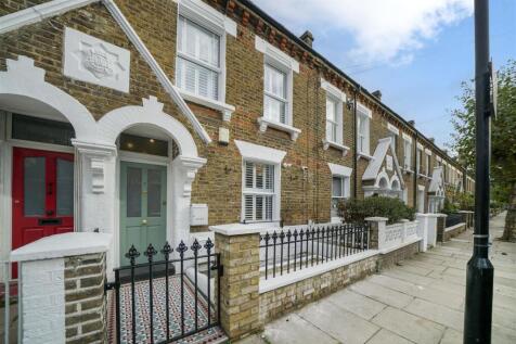 Exterior of building &amp; street