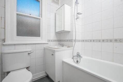 Fitted bathroom combined W.C