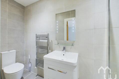 Bedroom Two En-suite