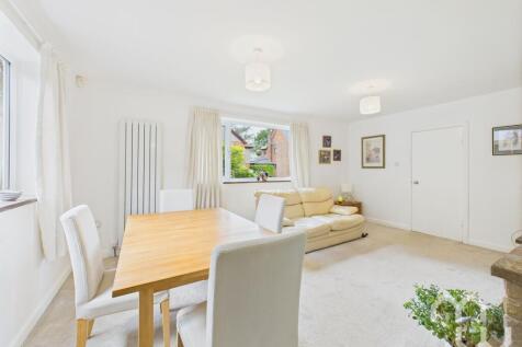 Lounge and Dining Area