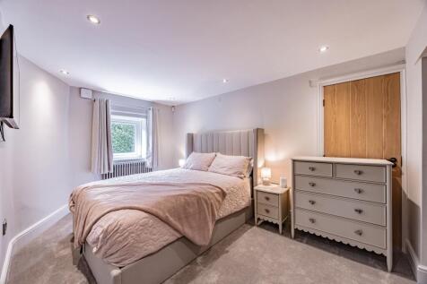 Bedroom - The cottage