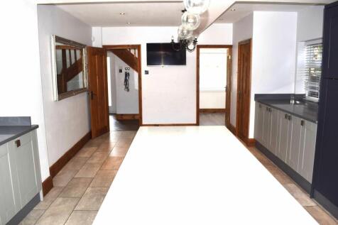 Kitchen diner -view 2