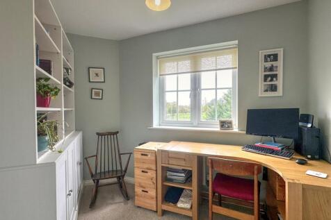 BEDROOM FOUR / HOME OFFICE