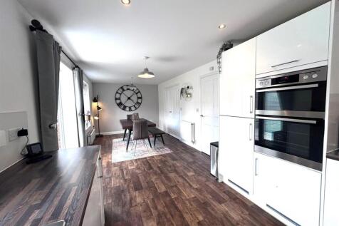 OPEN PLAN KITCHEN DINER