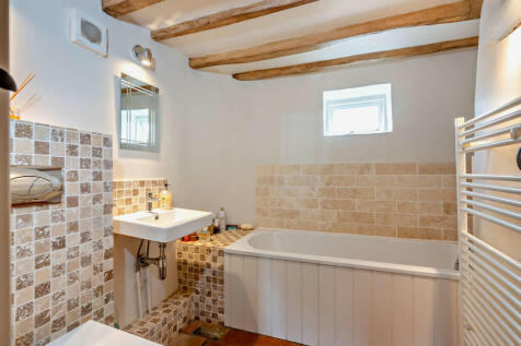 8603008-interior0...