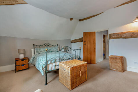 8603008-interior0...