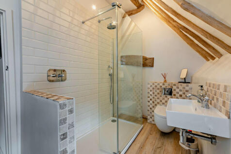 8603008-interior0...