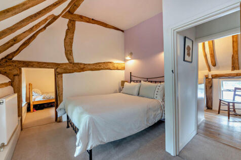 8603008-interior0...