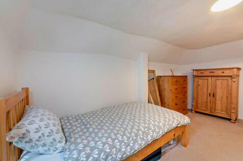 8603008-interior0...