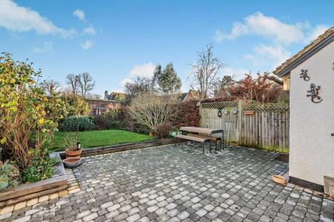 8671665-exterior0...