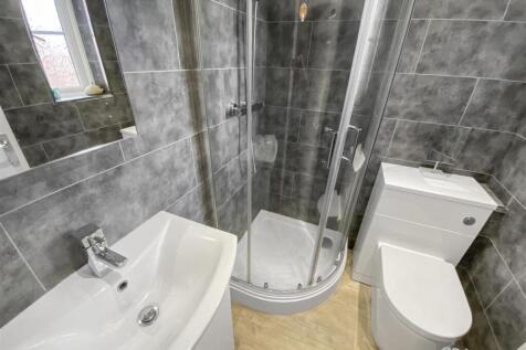 En-Suite Shower Room/WC