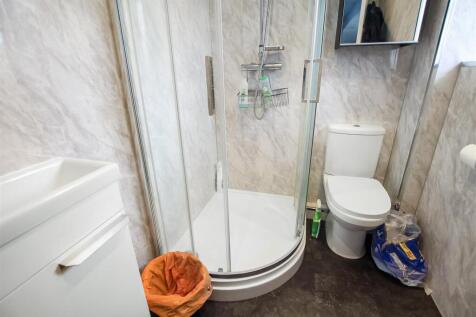 En-Suite Shower Room/WC