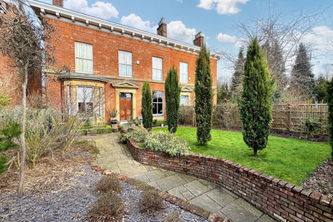 Smedley Lane, Manchester, M8