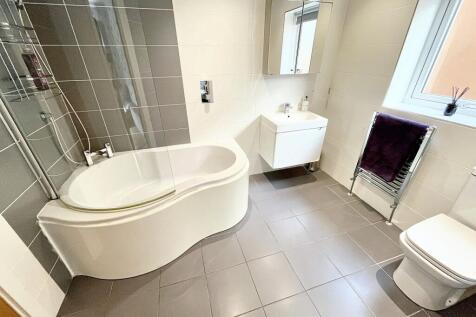 Bathroom ( Jack 'N' Jill )