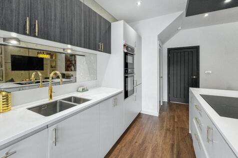 Open Plan Kitchen / Diner / Lounge Area