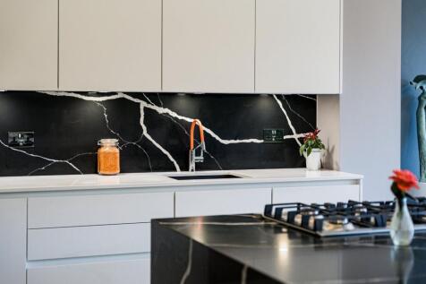 Kitchen / Breakfast Room