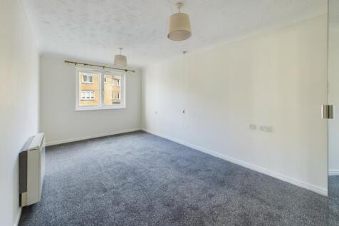 CAM02545G0-PR0139-STILL007