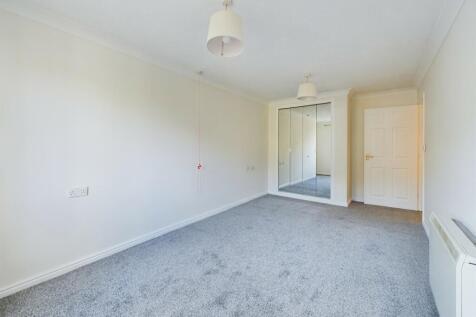 CAM02545G0-PR0139-STILL008