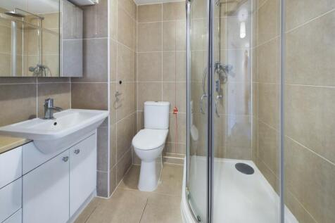 CAM02545G0-PR0139-STILL009