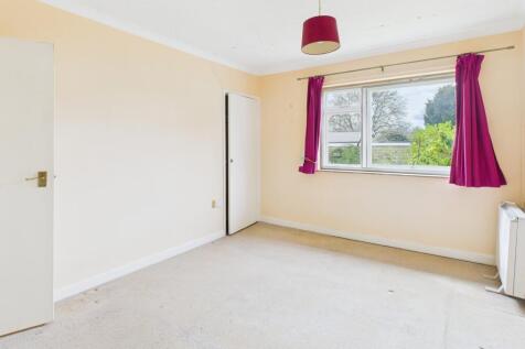 CAM02545G0-PR0387-STILL012