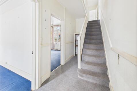 CAM02545G0-PR0452-STILL003